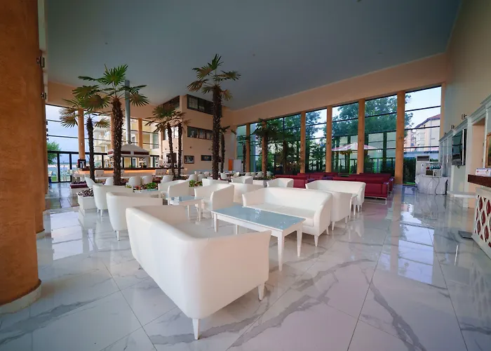 Отель Perla Luxury 5*