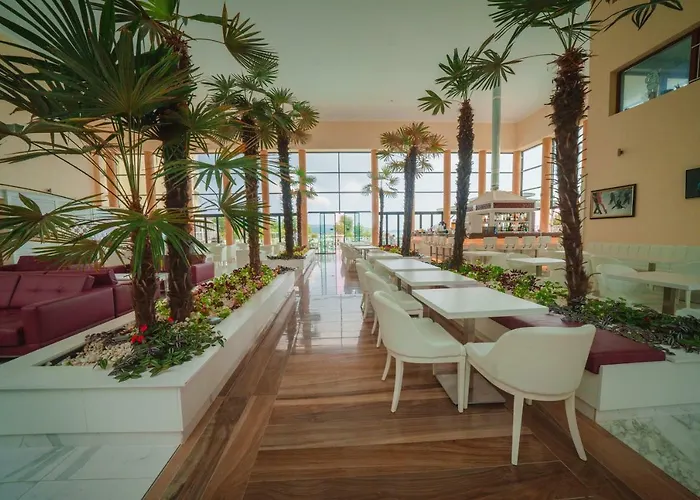 Отель Perla Luxury Приморско