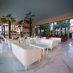 فندق Perla Luxury 5*