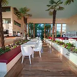 فندق Perla Luxury 5*