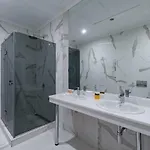 Perla Luxury فندق بريمورسكو