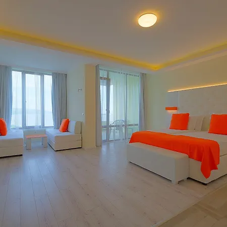 Perla Luxury Hotel 5*