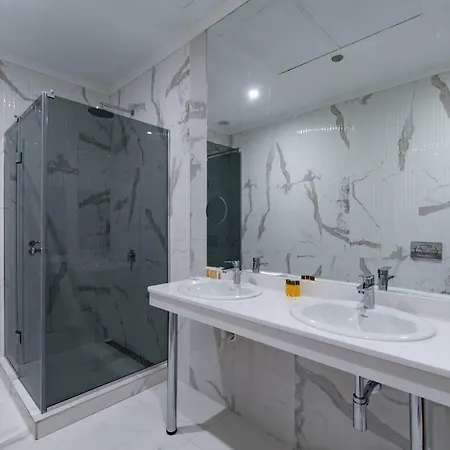 Perla Luxury מלון פרימורסקו